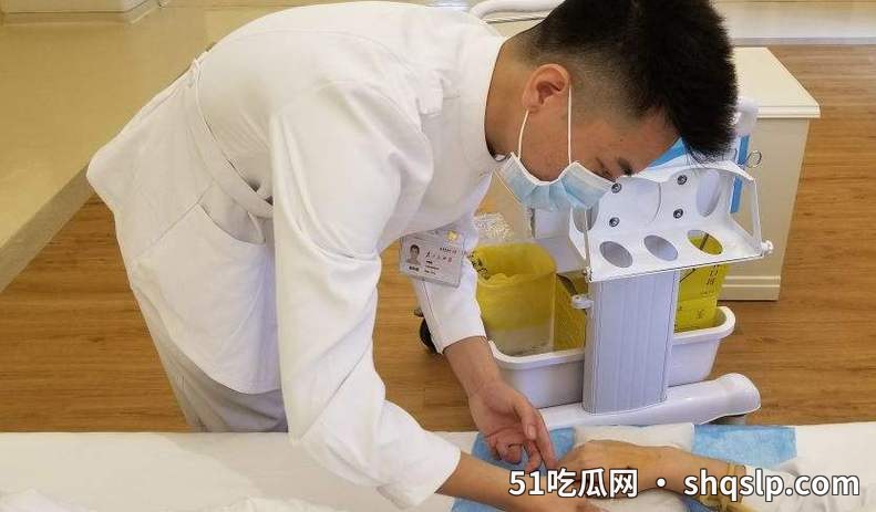 《男护士的孕夫生活》高能定档：男人进产房不算什么，亲自上阵才叫真颠覆 - 51吃瓜网 - 今日热门内容推荐 shqslp.com