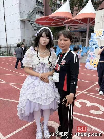 罕见病女孩的成人礼：这碗“营养汤”撑起生命奇迹 - 51吃瓜网 - 今日热门内容推荐 shqslp.com