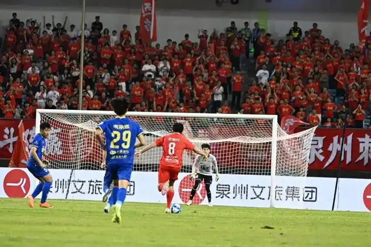 从“闽超”泉州vs南平看餐桌营养：膳食搭配的“主场法则” - 51吃瓜网 - 今日热门内容推荐 shqslp.com